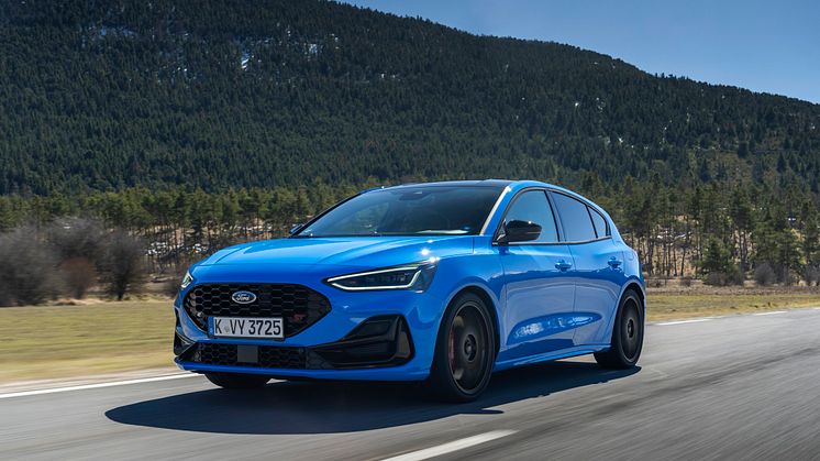 2024_FORD_FOCUS-ST_54.jpg
