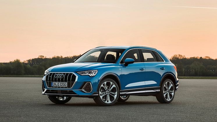 Audi Q3 (turboblå) statisk forfra