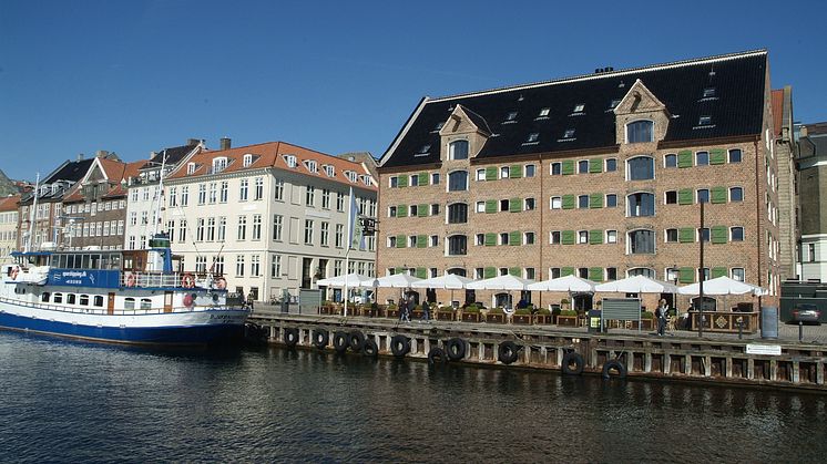 Hotel Nyhavn 71 med sortglaserede Dantegl vingetagsten
