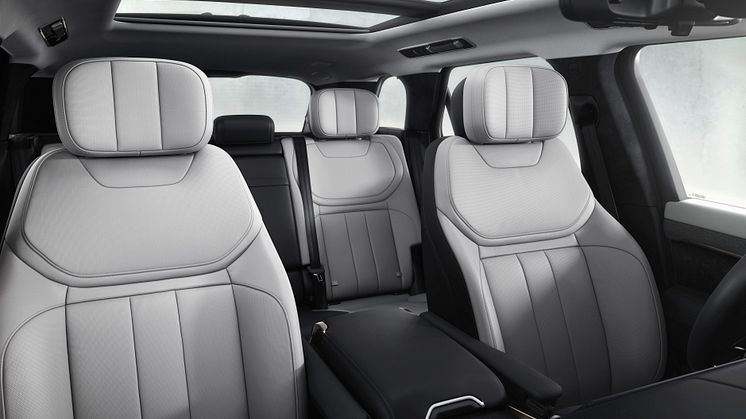 RRS_23MY_02_Interior_034_GLHD_DX_72dpi_100522