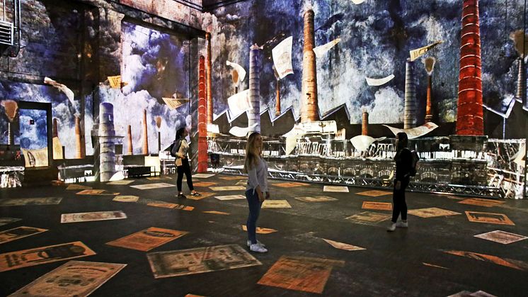 Kunstkraftwerk Leipzig - Blick in die Ausstellung "Boomtown" - Foto: Andreas Schmidt