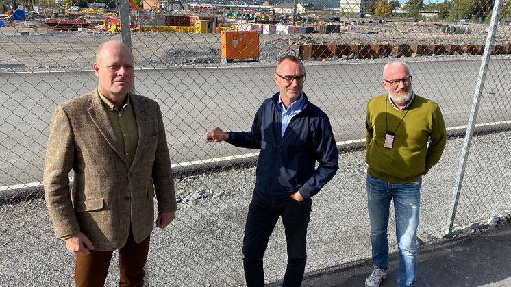 Torstein Arisholm (fra venstre), Jon Chr. Simenstad og Tore Bryhni har sikret industrihistorien på Brakerøya.