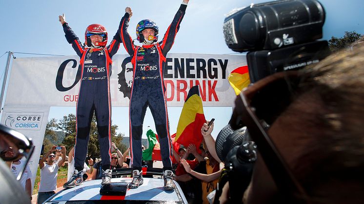 Hyundai Motorsport vinner med Thierry Neuville i Tour de Corse.