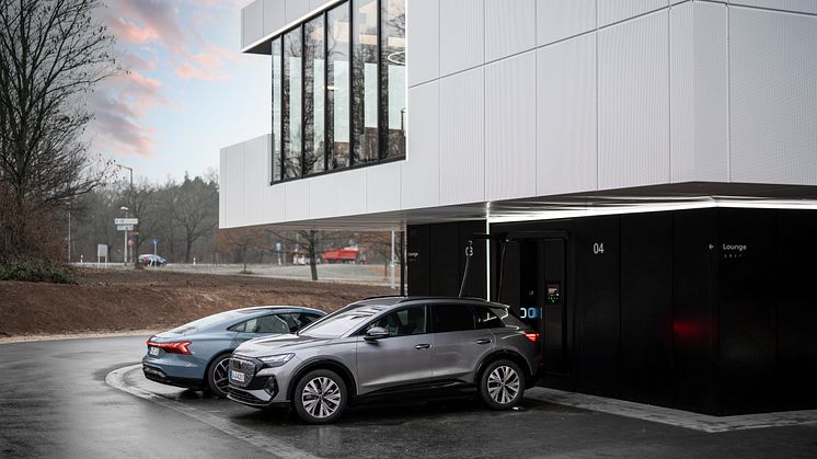 Audi charging hub