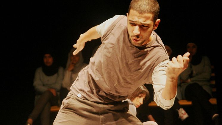 Confinement - Al Harah-teatern från Palestina gästspelar i Västerås