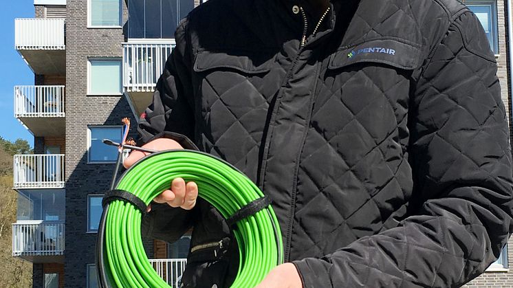 Micael Karlsson, produktmarknadschef på Pentair Thermal Building Solutions och T2Green, golvvärmekabeln för lågenergihus.