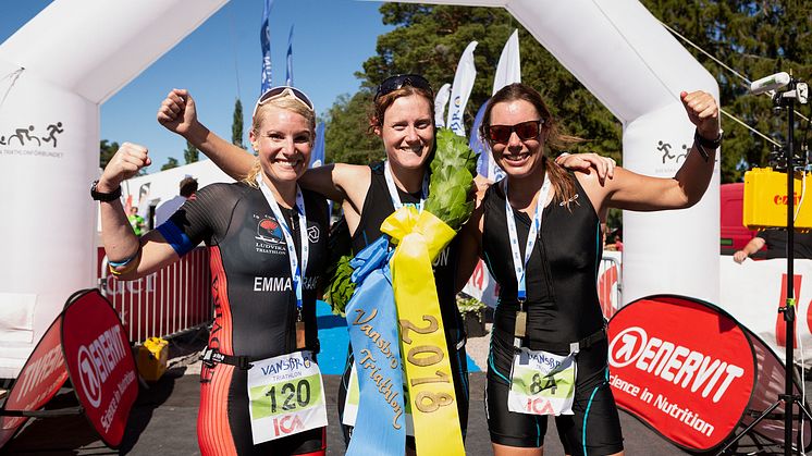 Vansbro Triathlon Medeldistans damer topp 3 2018. Fotograf: Mickan Palmqvist