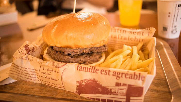 Hamburger at Kotoku Corral