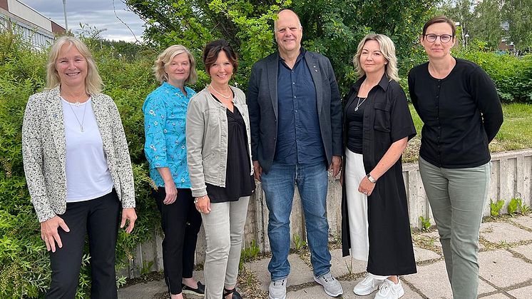 Gunilla Isaksson, Karin Zingmark, Magdalena Jonsson, Sven-Gösta Pettersson, Eva Börjesson Öman och Helena Stenberg. Foto: Helene Markström