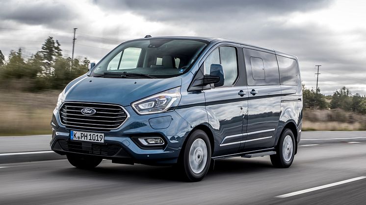 Új Ford Transit Custom PHEV - az első nulla károsanyag kibocsátású áruszállítást kínáló haszongépjármű