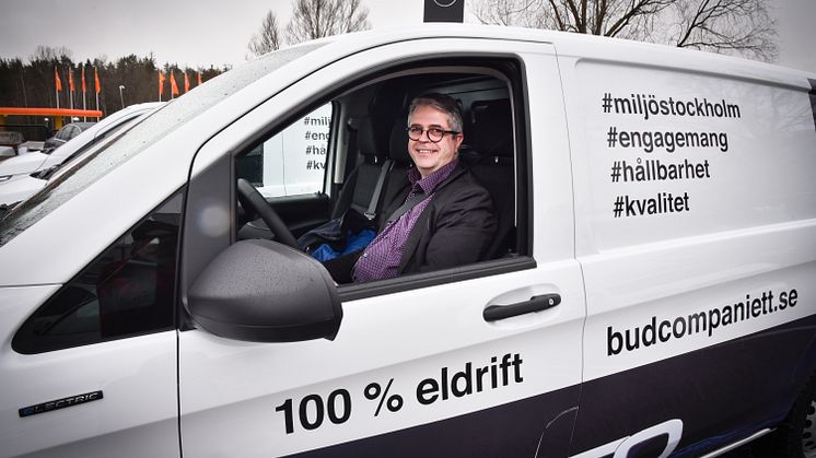 Eldrivna Mercedes-Benz eVito levererades till Budcompaniett i Stockholm