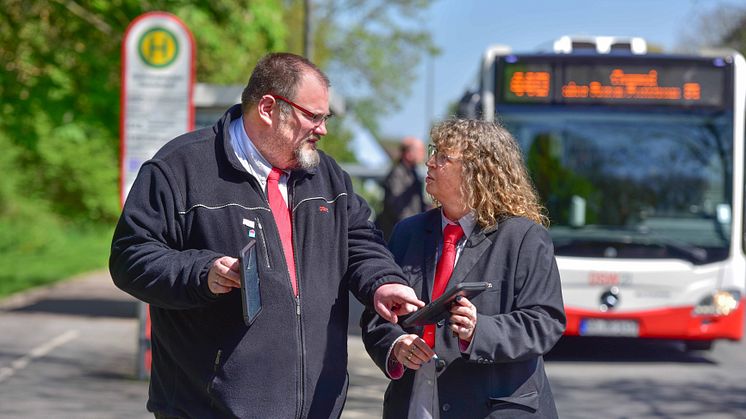 Foto3_Marion von Elling und Martin Tourbier aus dem DSW21-Fahrdienst_k