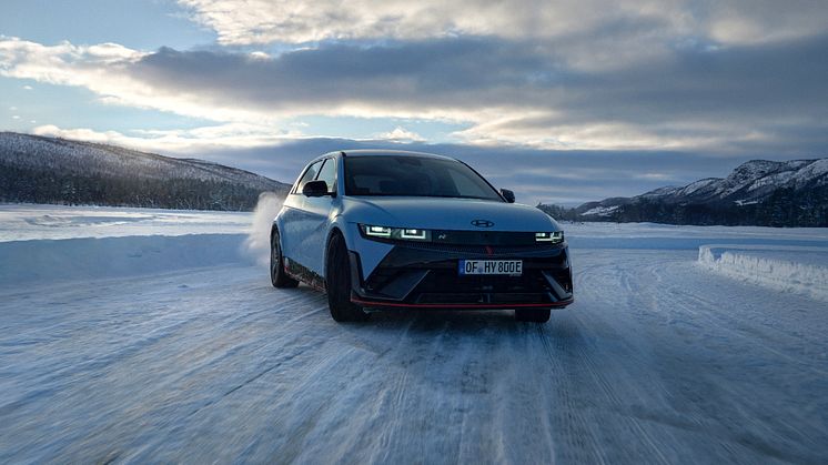 Hyundai IONIQ 5 under målingen av "DOJO". Foto: Hyundai Motor Europe