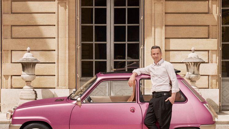 https___media.renault.com_wp-content_uploads_2022_06_ac12e10dd60e0867e4941c88bf85fa6e-990x1500