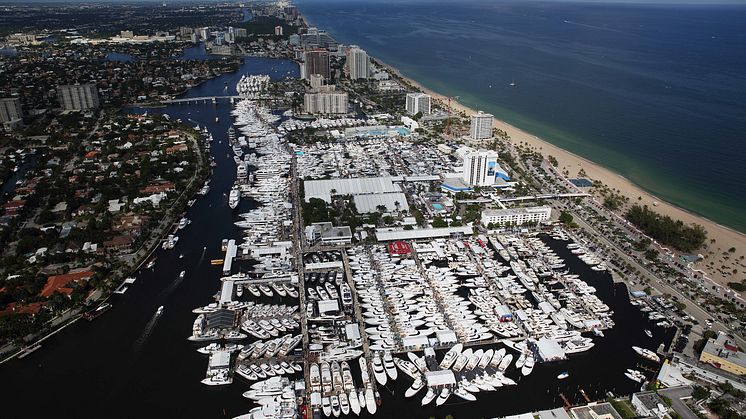 High Res Image - Cox Powertrain - Fort Lauderdale International Boat Show - courtesy of  Forest John