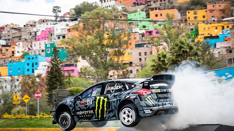 Gymkhana TEN: Gumigyilkos túra a világ körül a Forddal