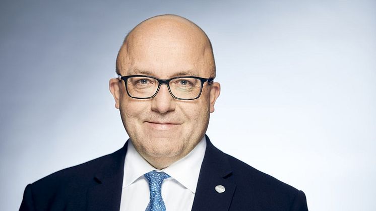 LIXIL_Jonas_Brennwald