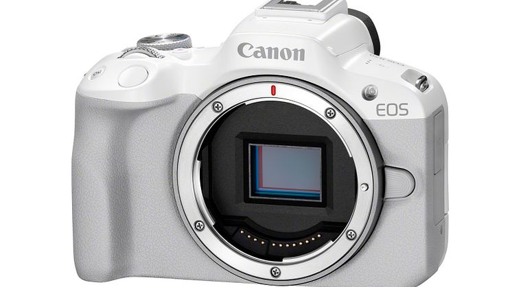29_EOS R50_White_FrontSlantLeft_BODY