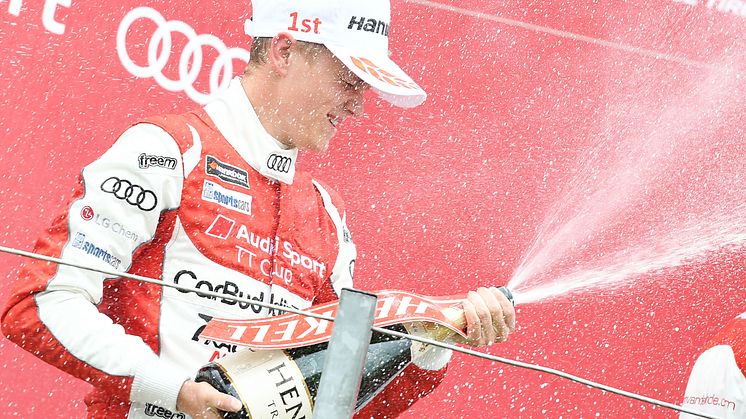 Nicklas Nielsen på podiet som nr. 2 i Zandvoort