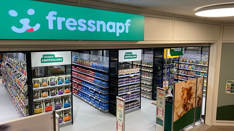 Fressnapf_Reinach_Eingang_2.jpg