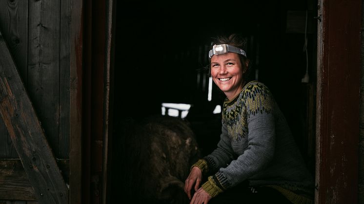 Pannlampan Terra Scout från Silva belönas med en ISPO Award 2022 och används av globala ambassadören Emelie Forsberg