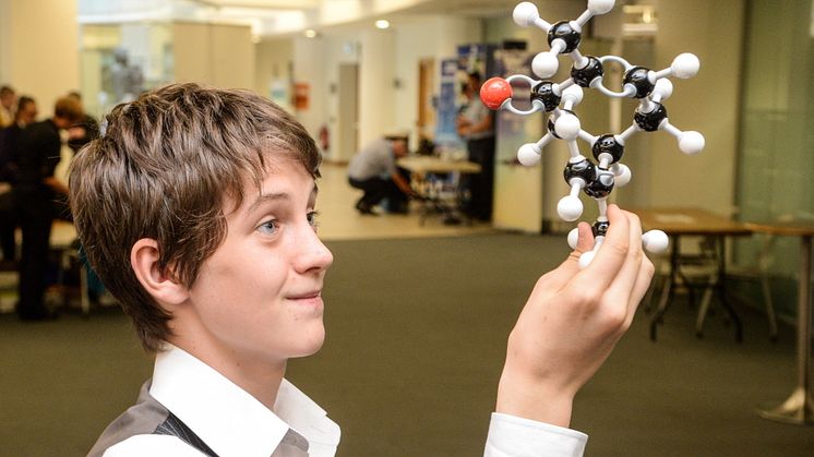 Thousands of schoolchildren flock to Northumbria University for Big Bang event