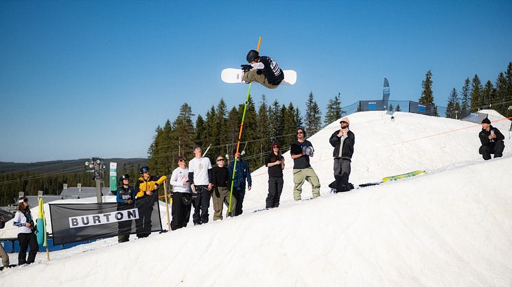 250413-SM-snowboard-halfpipe-Ruben-Foto-Daniel-Bernstål.jpg