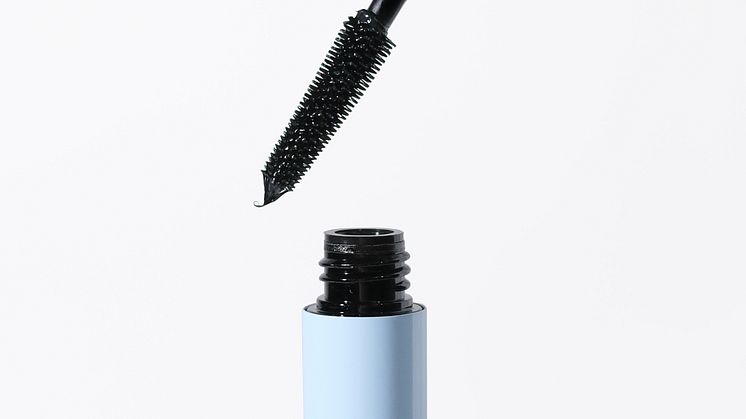 XlashWeightless_mascara.jpg