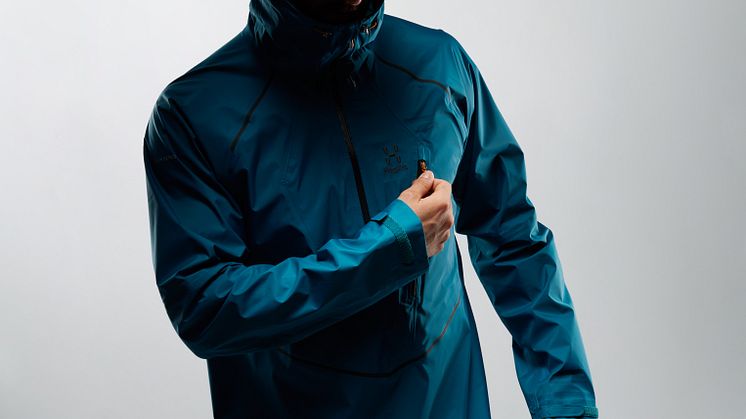 L.I.M Mountain PROOF Anorak Men_mosaic blue_model
