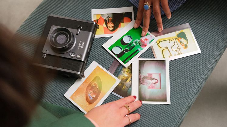 large-instax WIDE Evo_stills (2).jpg