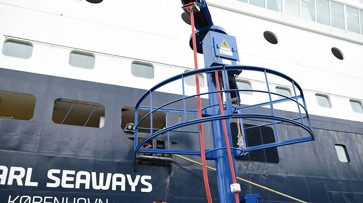 Köpenhamns första landströmsanläggning har invigts för DFDS-färjorna