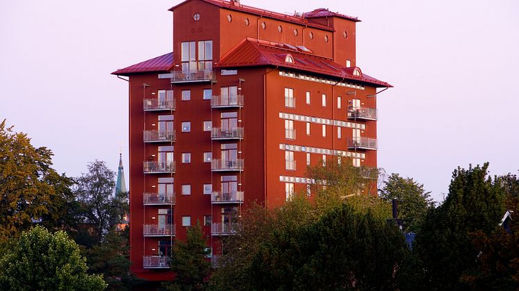Arkitekt Curt Salomon-Sörensen tog emot Eslövs Byggnadsvårdspris