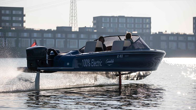 ​Test drive the world's first flying electric boat in San Francisco