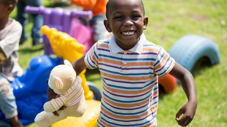 Vitality members give children the joy of a teddy bear