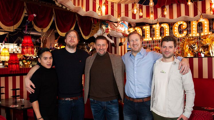 Franchisetakerne og restaurant sjefen for Pincho Nation Porsgrunn med Jan Wallsin, administrerende direktør for Pincho Nation. Fra venstre: Tony Dao, Eirik Madsen, Jan Wallsin, Daniel Christensen, Erik Solberg Moe