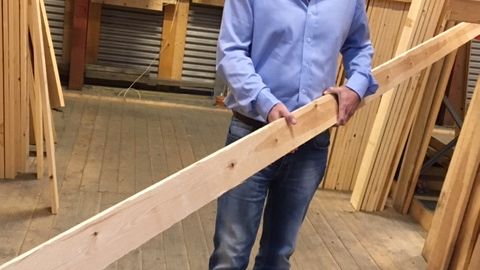"Alle vores lagervarer er certificerede" siger Jimmy Holmlund fra Bygma Odense 