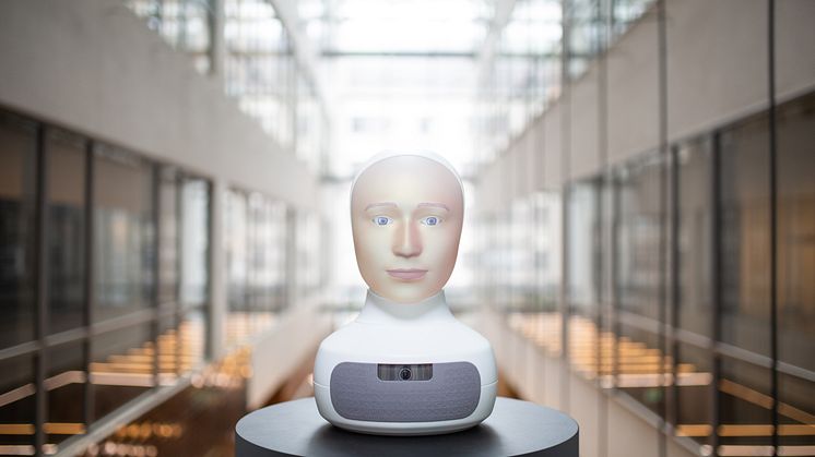 Den sociala roboten Furhat från svenska Furhat Robotics är en av många smarta uppfinningar som besökaren kommer att möta i storsatsningen Robot! på Arbetets museum. Foto: Furhat Robotics.  