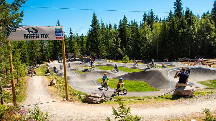 Sykling i sykkelparken er veldig populært i Trysil, både for store og små. Foto: Fredrik Otterstad