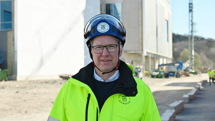 Projektledare Anders Emilsson framför Rimnersbadet