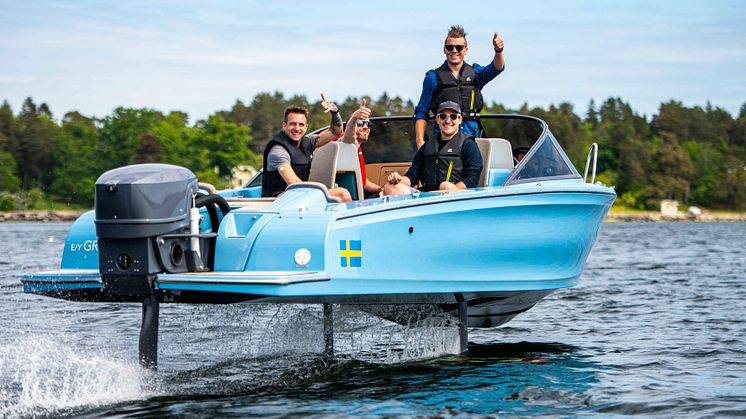 The hydrofoiling Candela Seven is the most efficient speedboat ever built. Cruising at 25 knots, the range is 50 nautical miles.