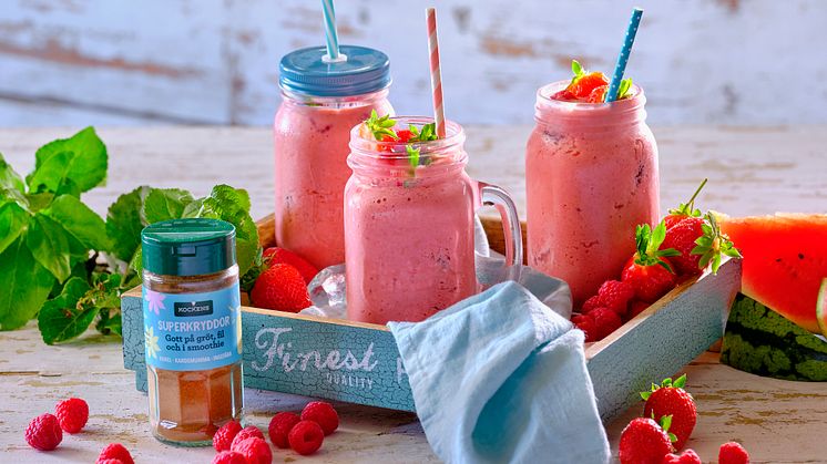 Smoothie med jordgubbar, hallon och vattenmelon