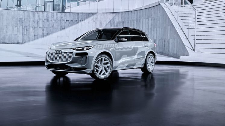 Audi Q6 e-tron prototype (camouflage)