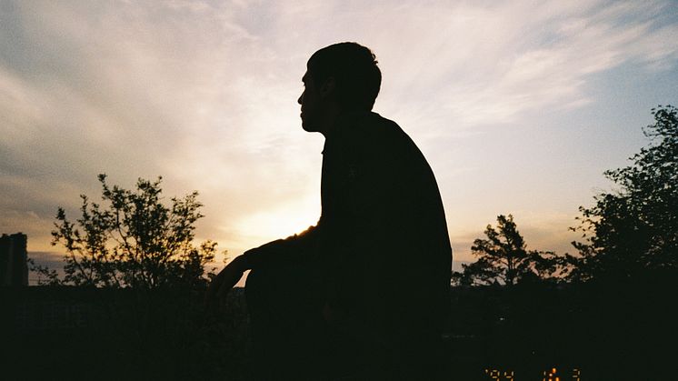 Thomas Stenström presenterar sommarsingeln ”Nätterna” från kommande album