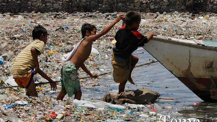 Plast och smältande isar – nya hot mot våra hav