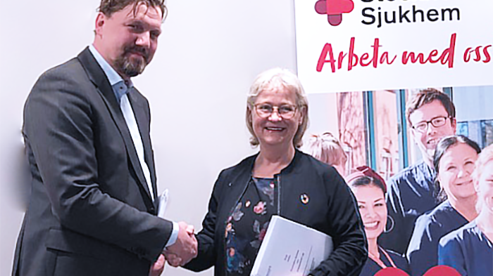 Fredrik Wångberg, CEO Strikersoft och Karin Thalén, sjukhusdirektör Stockholms Sjukhem