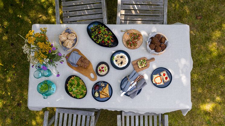 Sommerbord med fuldkorn