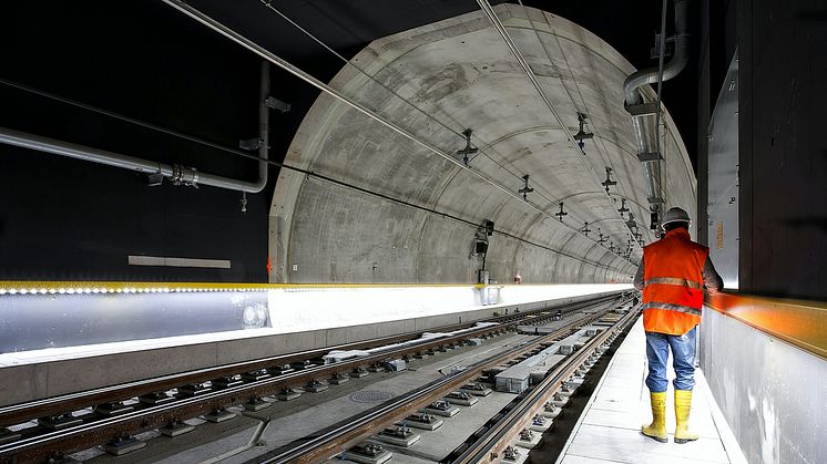 Byggprojektledaren – en nyckelperson som leder byggprojekt från planering till färdigställande, med fokus på tid, budget och kvalitet.