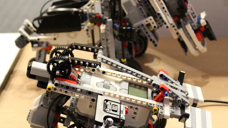 Abschluss der 2. Schüler-Ingenieur-Akademie "Robotool"