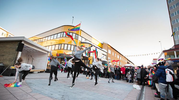 Alla föreningar ska behandlas lika enligt kommunens jämlikhetsprincip.