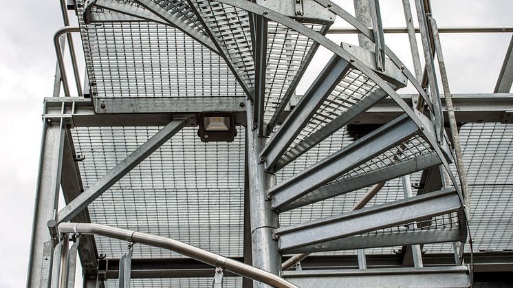 Utrymningstorn med spiraltrappa